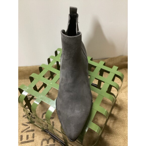 Old Navy Ankle Slip On Booties Grey Suede Microfiber Uppers Women’s Size 9 - Picture 5 of 7